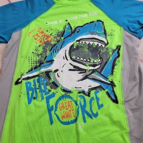 OP rashguard M8 - Picture 3 of 3